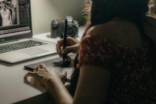 Darktable : guide complet du logiciel RAW gratuit open source